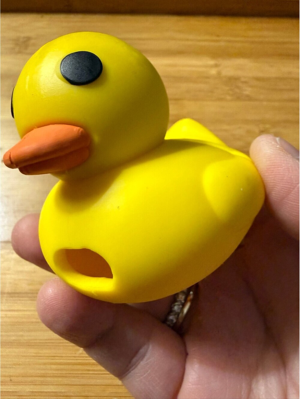 Yellow Duck Silicone Keychain Airpods gen 1 -2 case or bag charm
